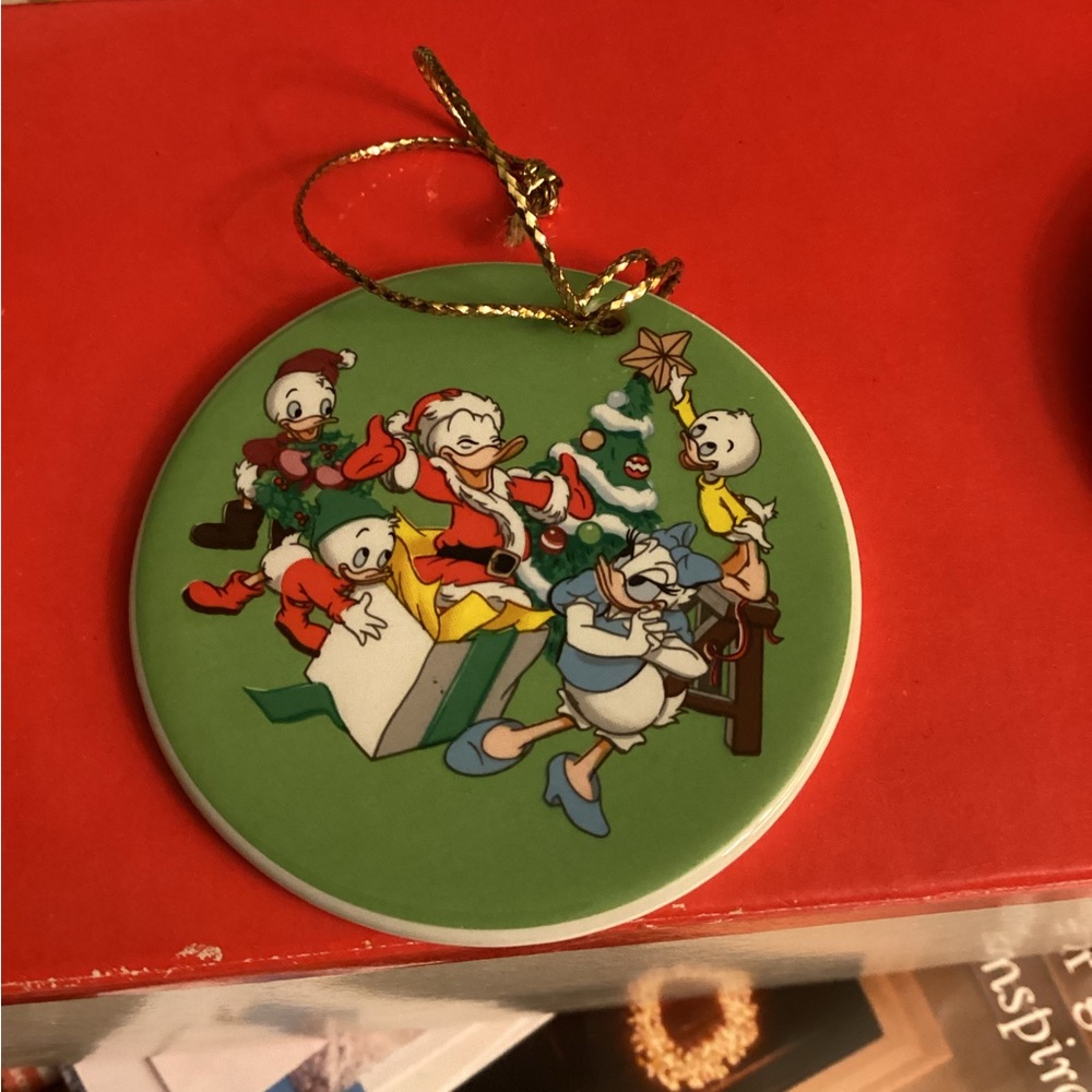 SOLD……..Authentic Grolier/ Disney ornaments. - Picture 3 of 5